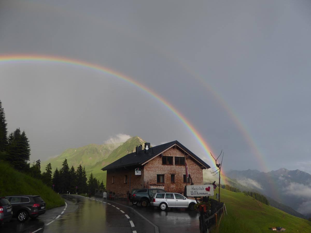Hotel Jaegerstueble Damuels Bagian luar foto